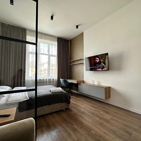 Romantic Apartments - In The Center Of Lviv , King-Size Bed Zewnętrze zdjęcie