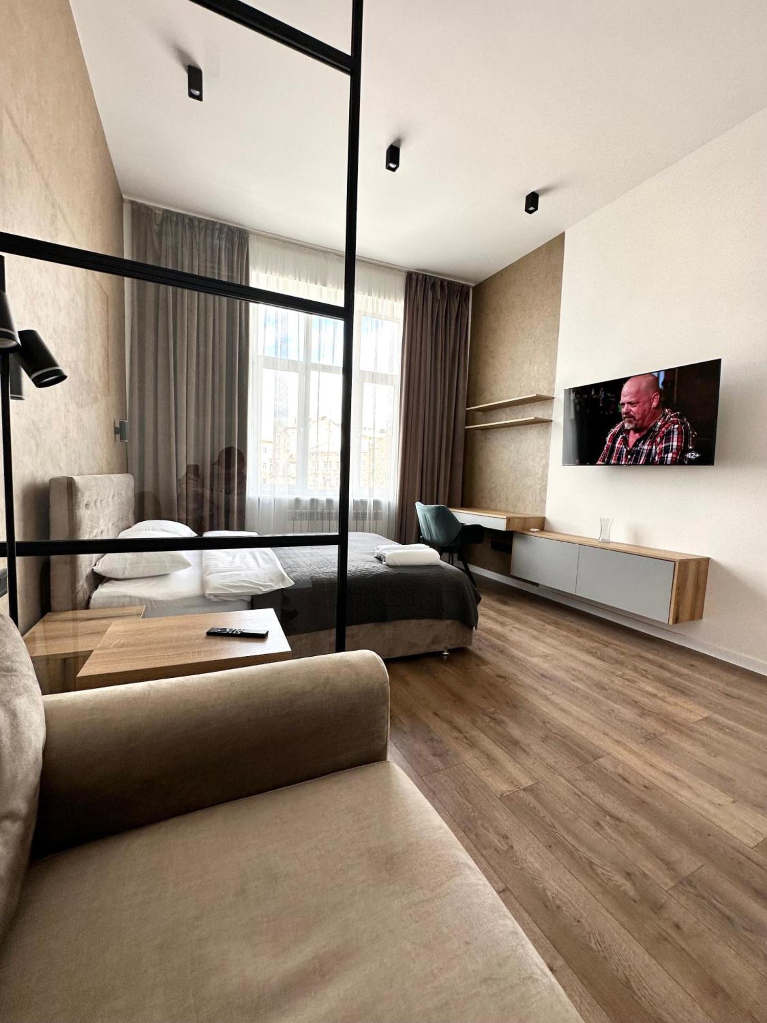 Romantic Apartments - In The Center Of Lviv , King-Size Bed Zewnętrze zdjęcie